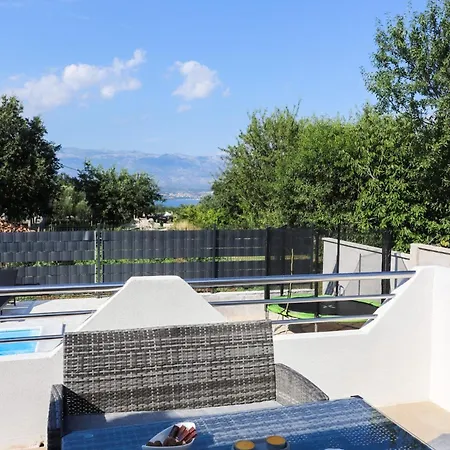 Villa Holiday Pyrus